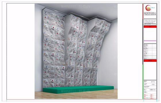 High Safety Outdoor Climbing Wall With Excellent Weather Resistance No Inflatable